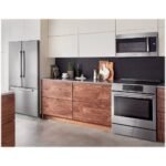Bosch 800 Series 4.8 Cu. Ft. Slide-In Gas Convection Range Self-Cleaning Dual Flame Burner from Kings Outlet